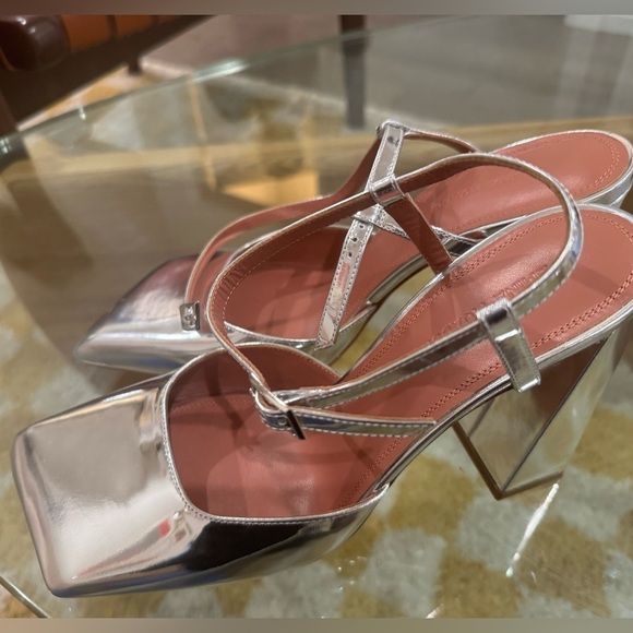 Amina Muaddi Charlotte Pumps SZ 9.5 39.5 US New no box 🔥✨✨✨ - Picture 8 of 9